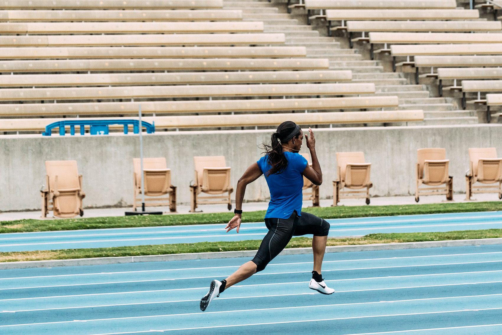 English Gardner sprinting with the FA16 RIO Olympic superfly elite